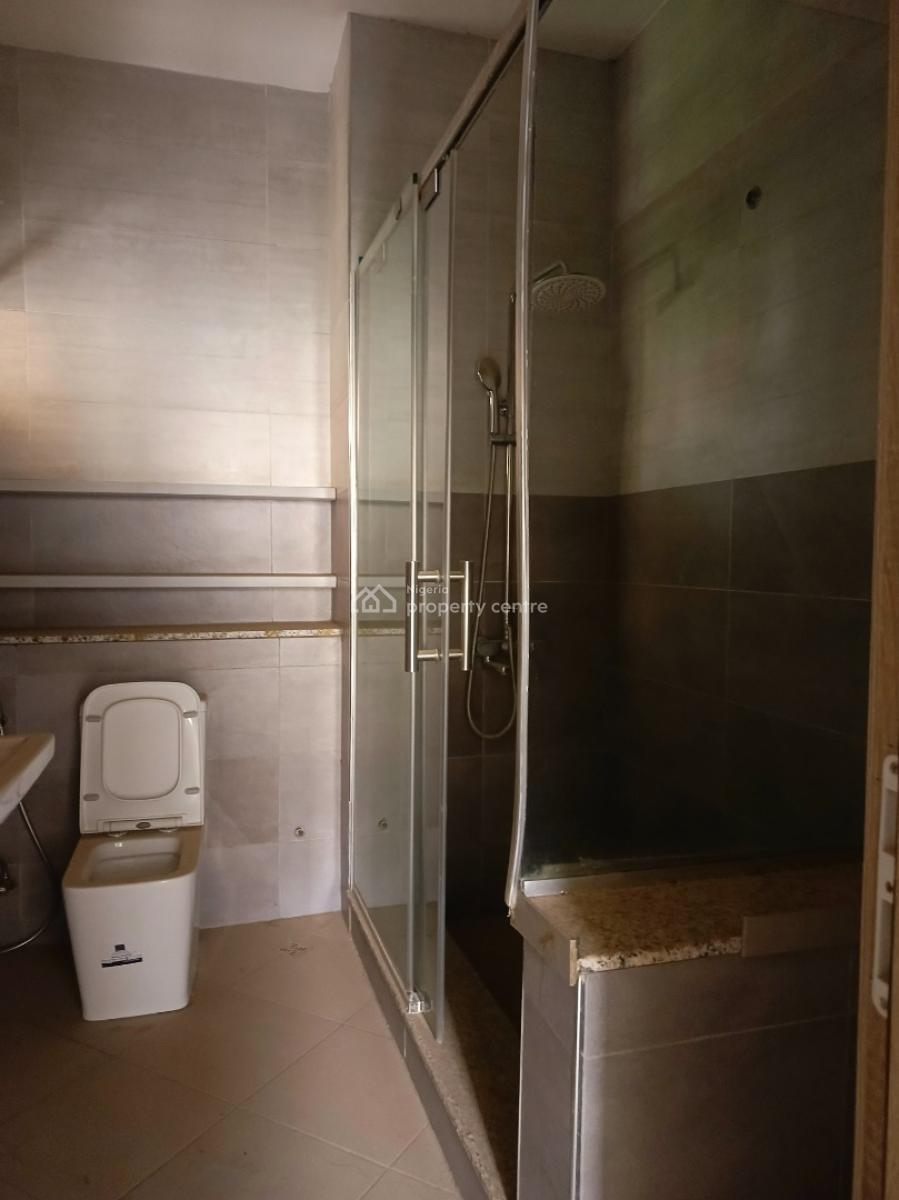 Luxury and Clean Serviced 3 Bedroom Apartment with Bq, Guzape District, Abuja, Flat / Apartment for Rent