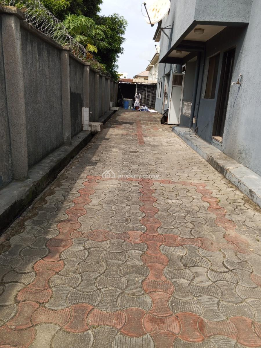 Room and Parlor Self, Majek..., Sangotedo, Ajah, Lagos, Mini Flat (room and Parlour) for Rent