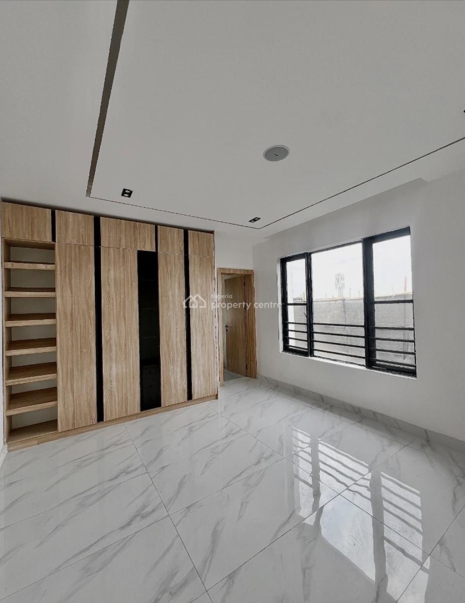 Fully Serviced 2 Bedroom Detached Duplex with Bq, Lekki Phase 1, Lekki Phase 1, Lekki, Lagos, Block of Flats for Sale