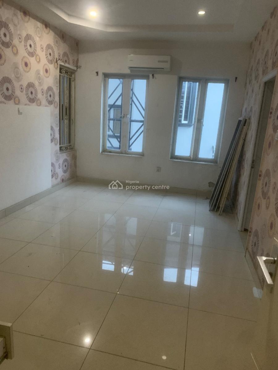 Serviced 3 Bedroom Flat Plus Bq, Oral Estate, Lekki Phase 2, Lekki, Lagos, Flat / Apartment for Rent