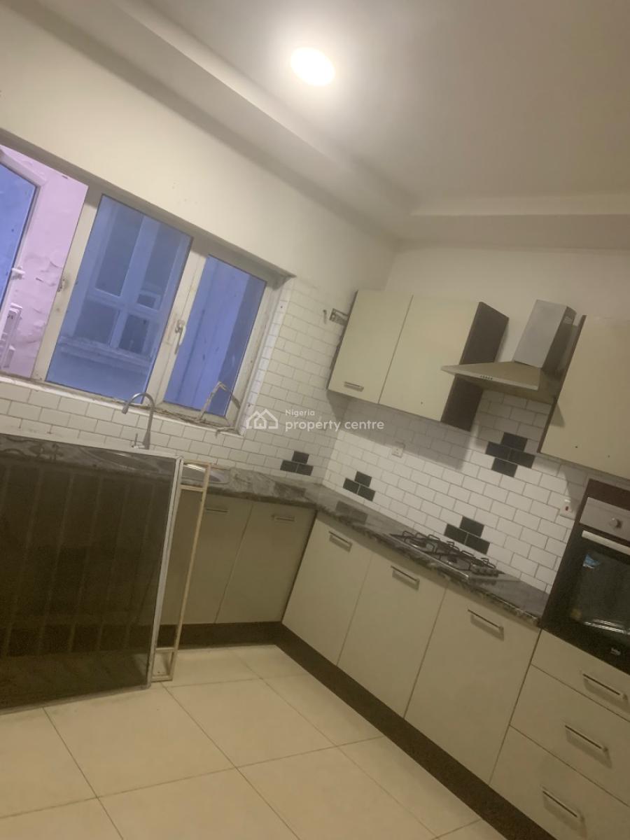 Serviced 3 Bedroom Flat Plus Bq, Oral Estate, Lekki Phase 2, Lekki, Lagos, Flat / Apartment for Rent