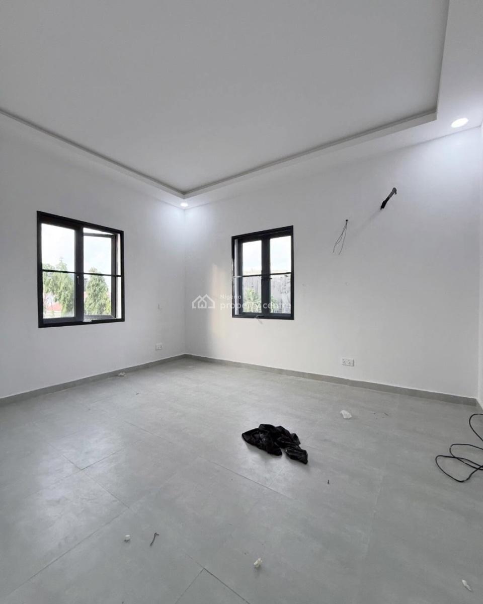 Well Built 2 Bedroom Apartment with Bq & Pool, 2. Bedroom Apartment for Rent, Lekki Phase 1, Lekki, Lagos, House for Rent