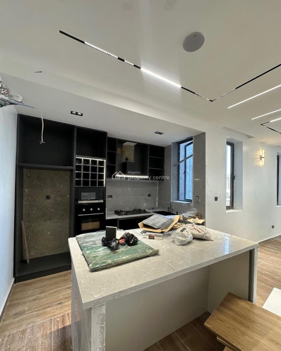 Fully Serviced 2 Bedroom Maisonette with Pool & Gym, 2 Bedroom Maisonette for Rent, Lekki Phase 1, Lekki, Lagos, Flat / Apartment for Rent