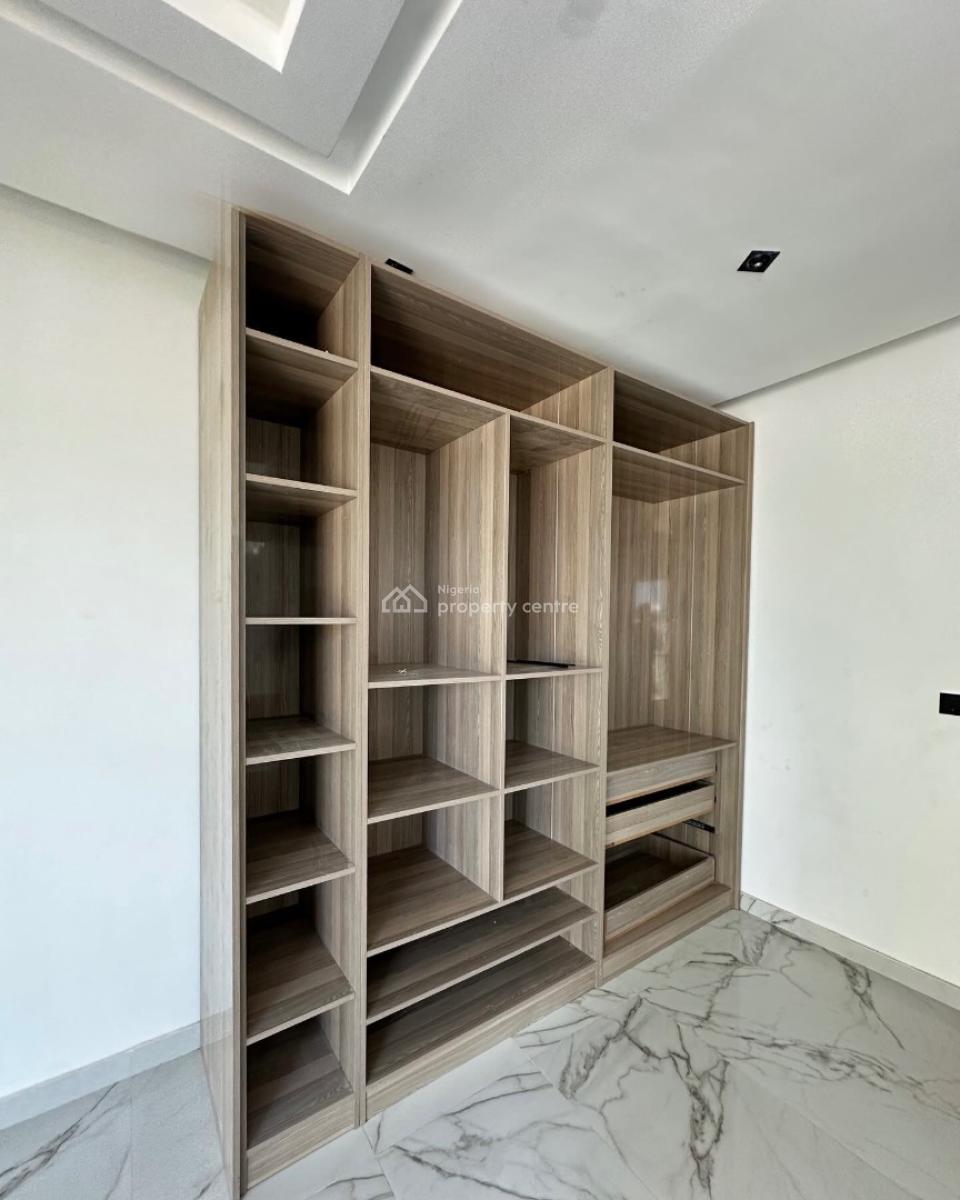 Fully Serviced 2 Bedroom Maisonette with Pool & Gym, 2 Bedroom Maisonette for Rent, Lekki Phase 1, Lekki, Lagos, Flat / Apartment for Rent