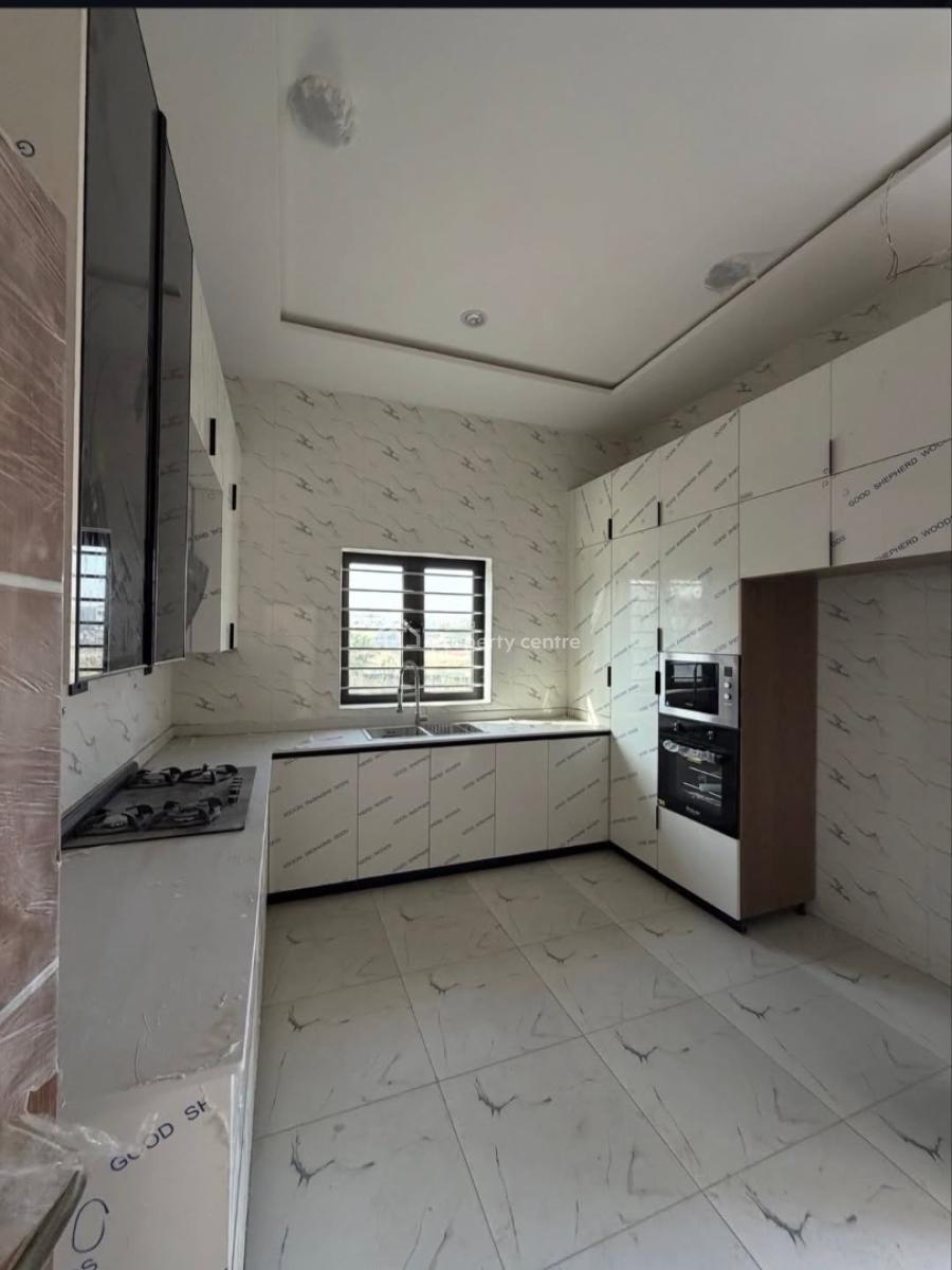 4bedroom Duplex, Serene, Guzape District, Abuja, Terraced Duplex for Sale