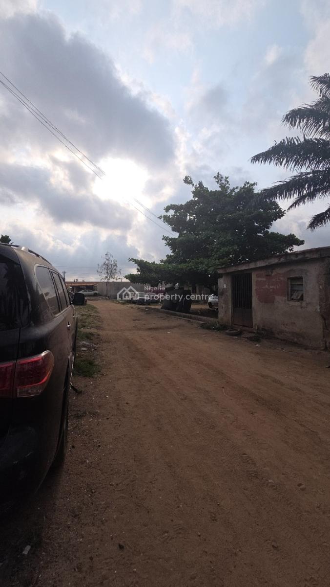 Prime Commercial Parcel of Land, Oladipo Layout, Just 2nd Plot From The Ojo - Iwo Road Expressway, Ibadan, Oyo, Land for Sale