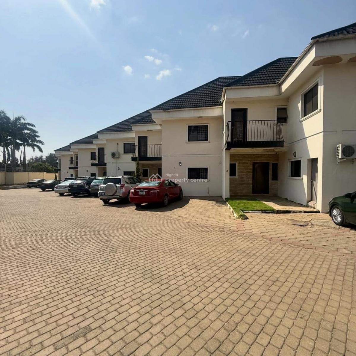 Luxury 3 Bedroom Serviced Terrace Duplex,bq,pool,constant Power Supply, Asokoro District, Abuja, Terraced Duplex for Rent