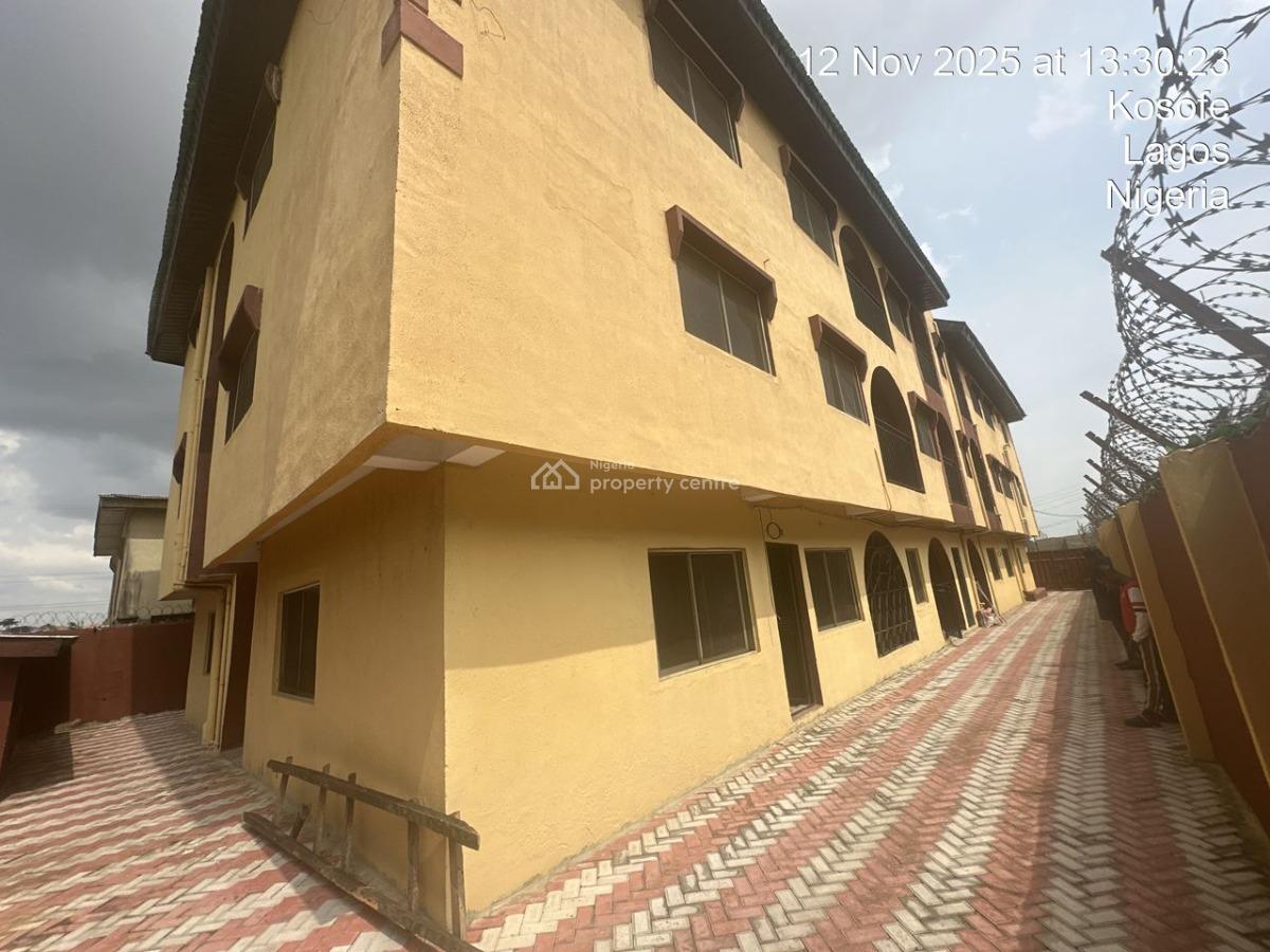 a Decent 2 Bedroom, 2, Adesoji Azeez Close, By Sinclair Lewis Secondary School, Agiliti Es, Mile 12, Kosofe, Lagos, Flat / Apartment for Rent