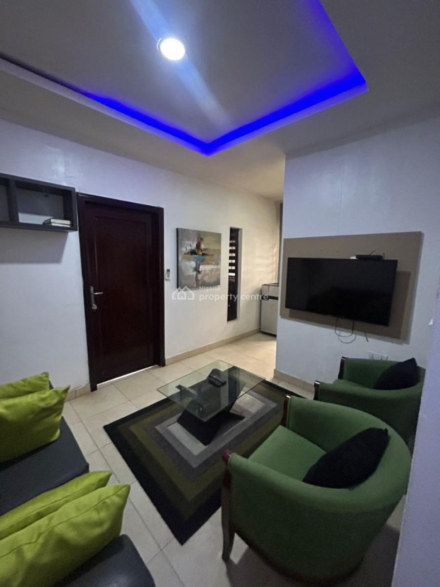 Fully Serviced & Furnished 2-bedroom Apartment, Off Admiralty, Lekki Phase 1, Lekki, Lagos, Flat / Apartment for Rent