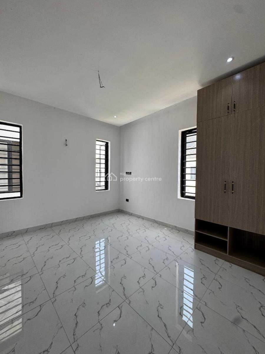 Fully Serviced and Spacious 4 Bedroom Duplex with Bq on 2 Floors, Orchid Road Laxis, Lekki, Lagos, Detached Duplex for Sale