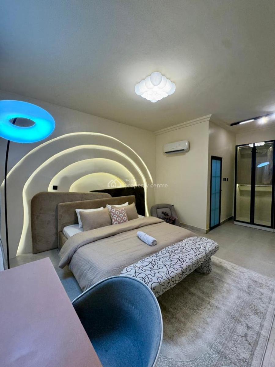 Spectacular 3-bedroom Apartment, Freedom Way, Lekki, Lagos, Flat / Apartment Short Let