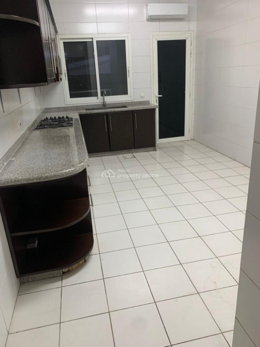 Three Bedroom Apartment in Ikoyi, Old Ikoyi, Ikoyi, Lagos, Flat / Apartment for Rent