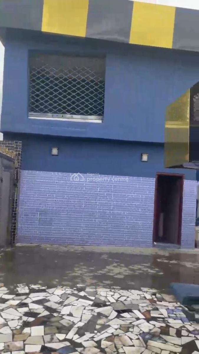 Newly Built Guest House/lounge Along Isolo Ejigbo Road, Ilewe Bus Stop Ejigbo-isolo Road, Lagos, Ejigbo, Lagos, Hotel / Guest House for Rent