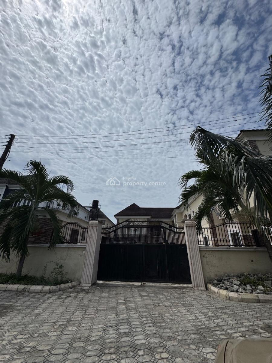 6 Units of 3 Bedrooms Apartments + 1nos of 3 Bedroom Detached Duplex, Chevron Drive, Lekki Expressway, Lekki, Lagos, House for Sale