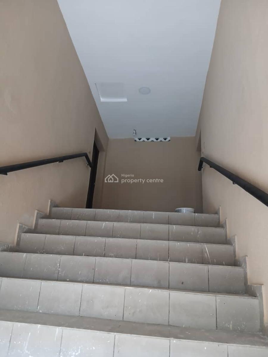 Brand New Luxury 3bedroom Upstairs with Beautiful Pop Ceiling, Unity Estate Beside Cooperative, Badore, Ajah, Lagos, Flat / Apartment for Rent