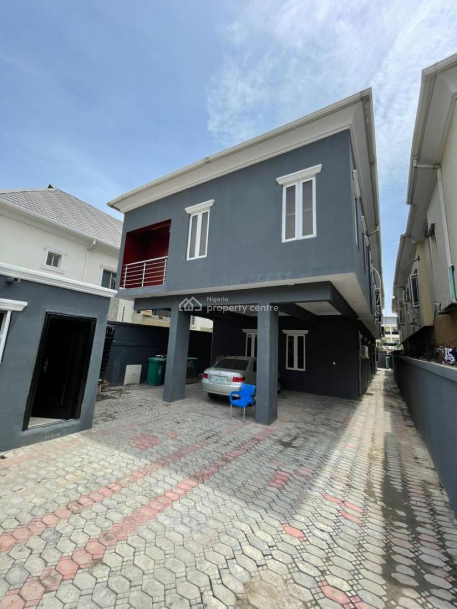Luxury Well-renovated 2 Bedroom Apartment, Lekki Phase 1, Lekki, Lagos, Flat / Apartment for Rent