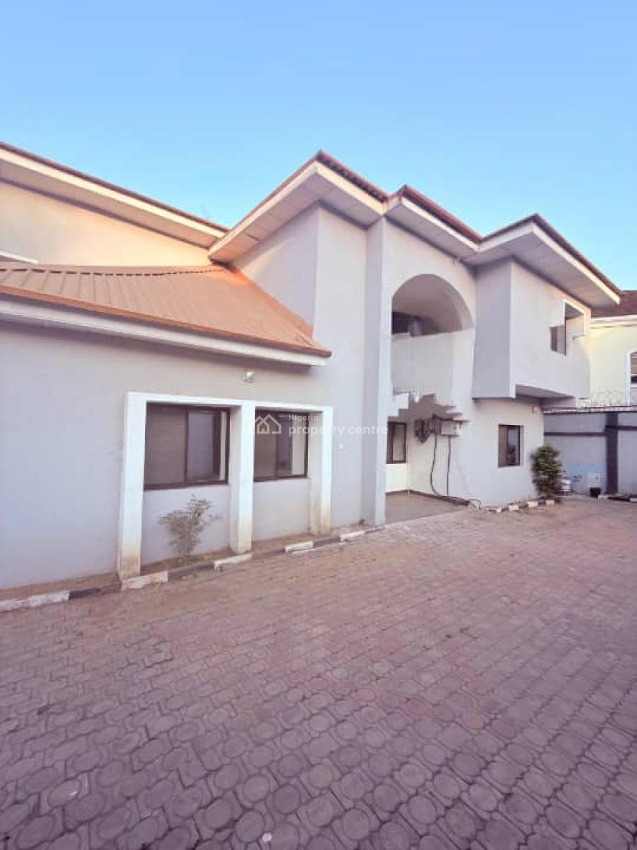 6 Bedroom Fully Detached Duplex with 2 Rooms Bq, Wuse 2, Abuja, Detached Duplex for Rent