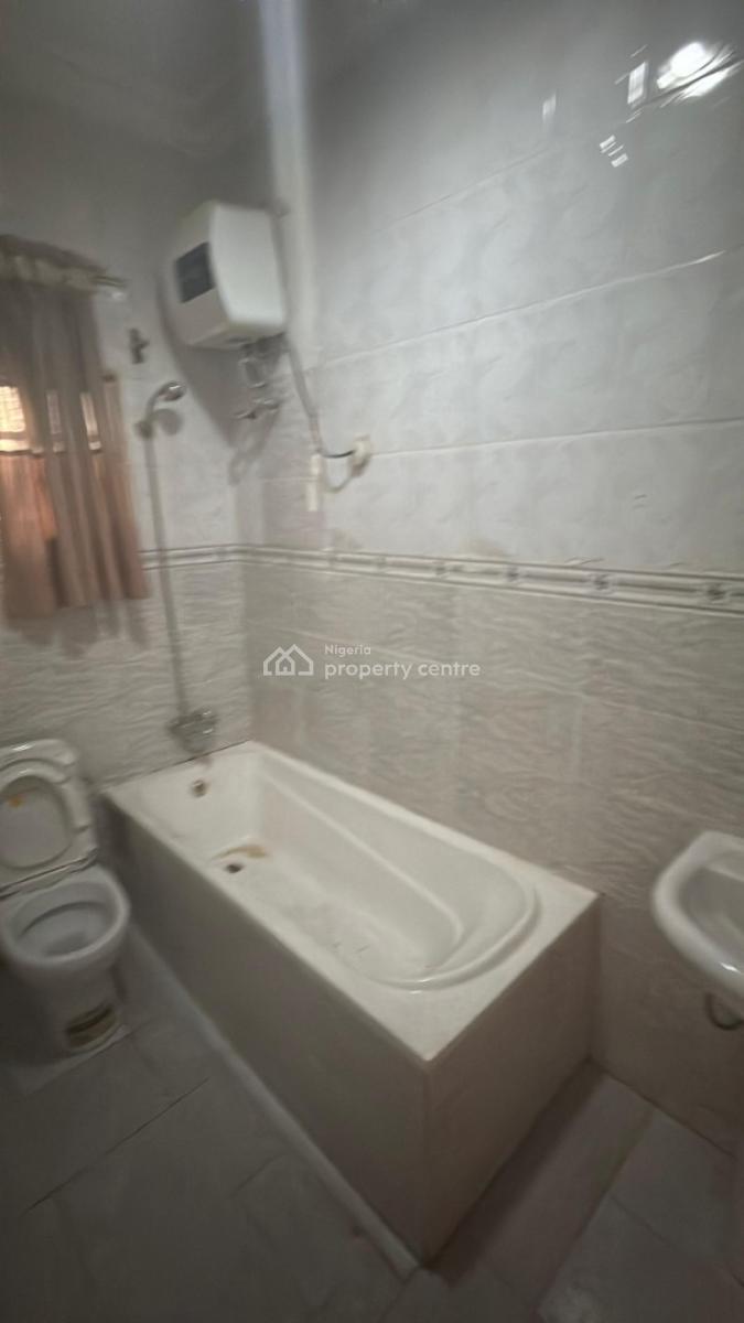 6 Bedroom Fully Detached Duplex with 2 Rooms Bq, Wuse 2, Abuja, Detached Duplex for Rent