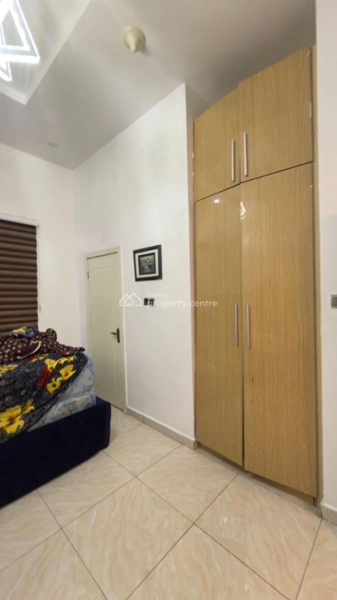 Self Contain, Chevy View Estate, Lekki Expressway, Lekki, Lagos, Self Contain (single Rooms) for Rent