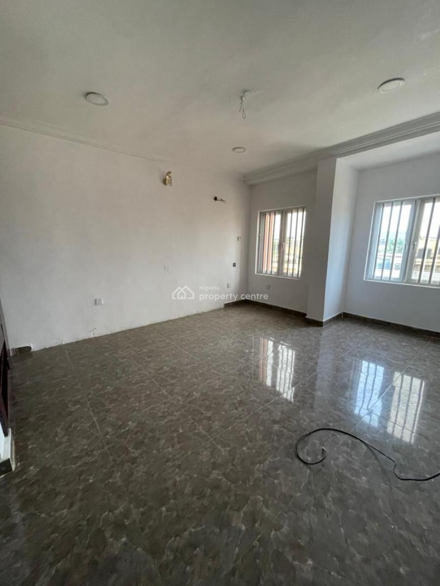 Serviced 3 Bedroom En-suite Flat with Fitted Kitchen Heat Extractor/ca, Lekki Phase 1, Lekki, Lagos, Flat / Apartment for Rent