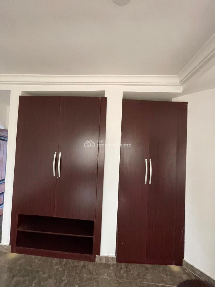 Serviced 3 Bedroom En-suite Flat with Fitted Kitchen Heat Extractor/ca, Lekki Phase 1, Lekki, Lagos, Flat / Apartment for Rent