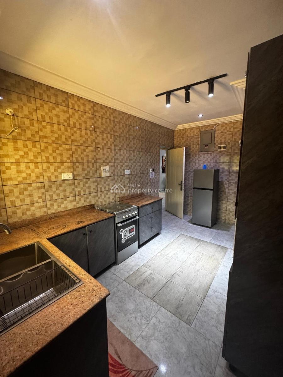 Partially Serviced and Furnished 3 Bedroom Apartment, Off Ademola Adetokunbo, Wuse 2, Abuja, House for Rent