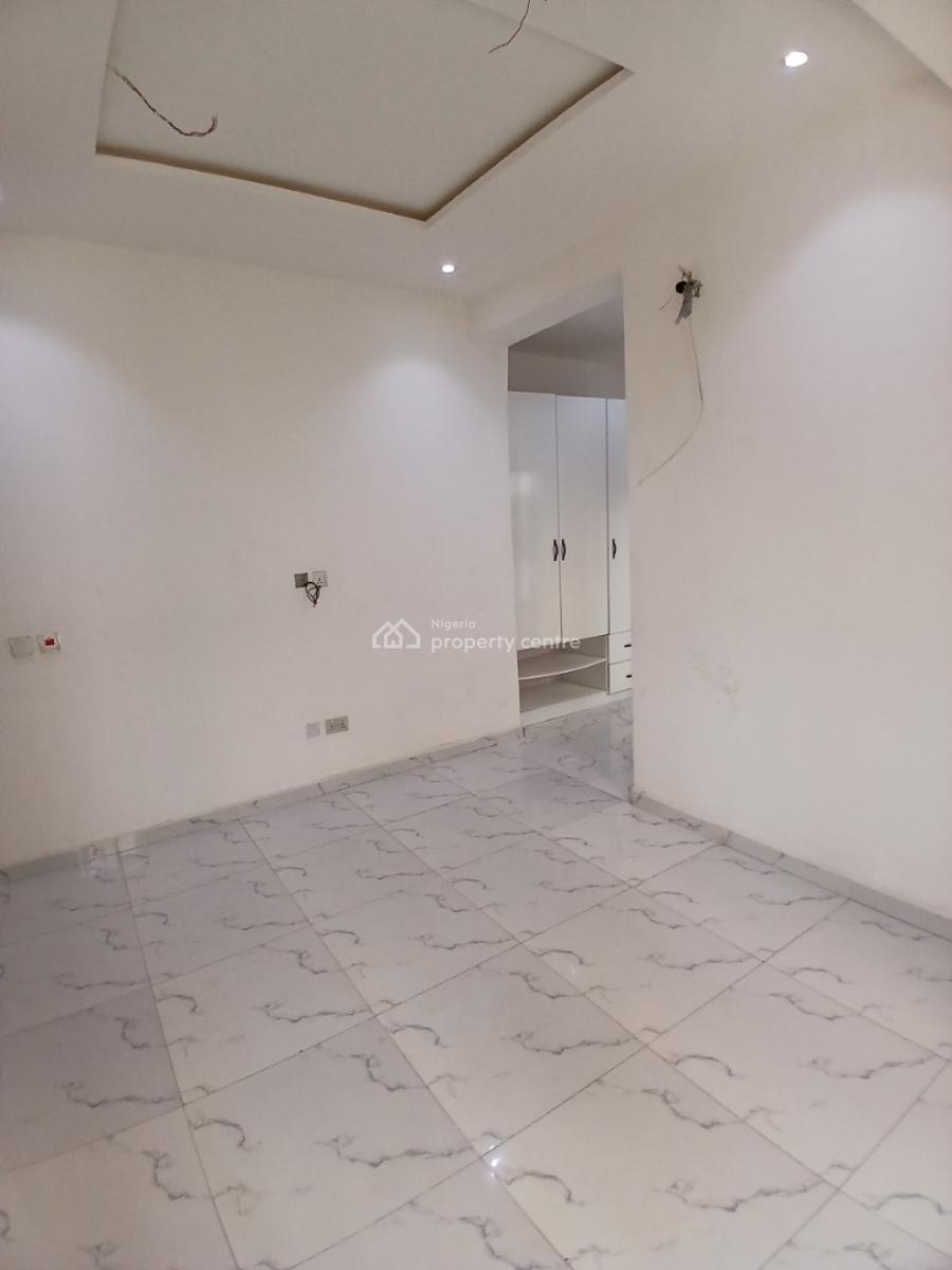 Brand New and Serviced 2 Bedroom En-suite Maisonette. It Will Come Wit, Ikate Elegushi, Lekki, Lagos, Flat / Apartment for Sale