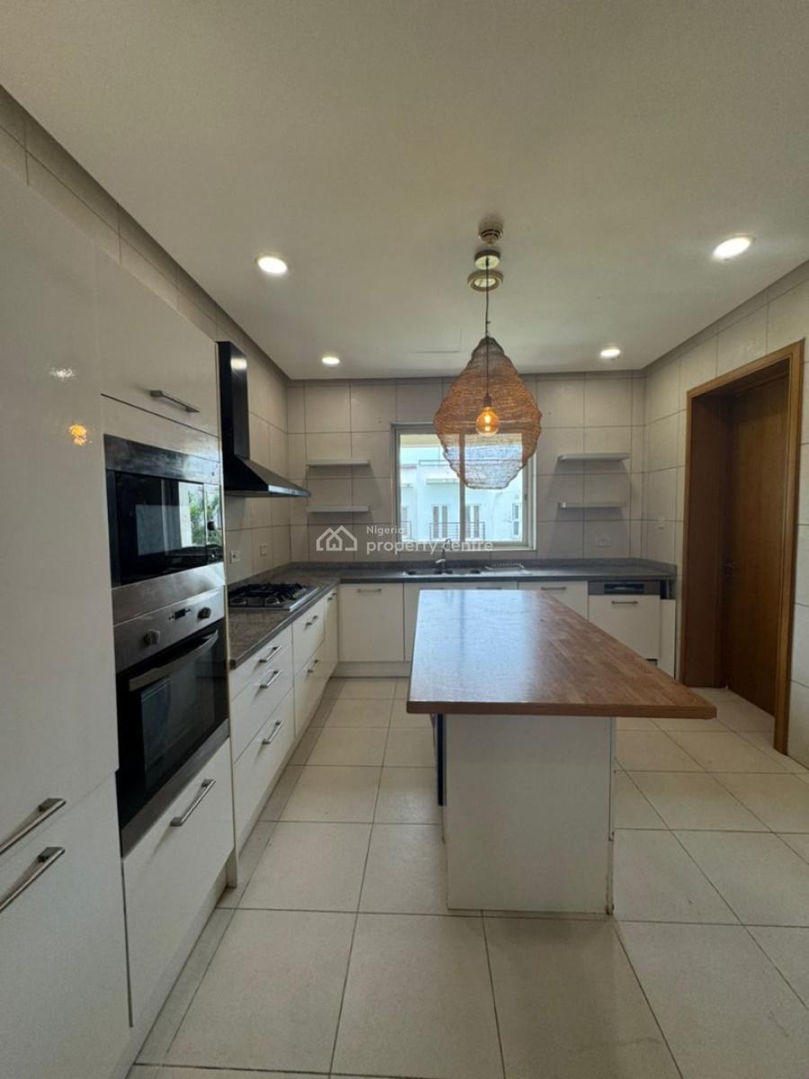 Spacious 3 Bedroom Flat with a Bq Located in Banana Island, Residential Area, Banana Island, Ikoyi, Lagos, Flat / Apartment for Rent