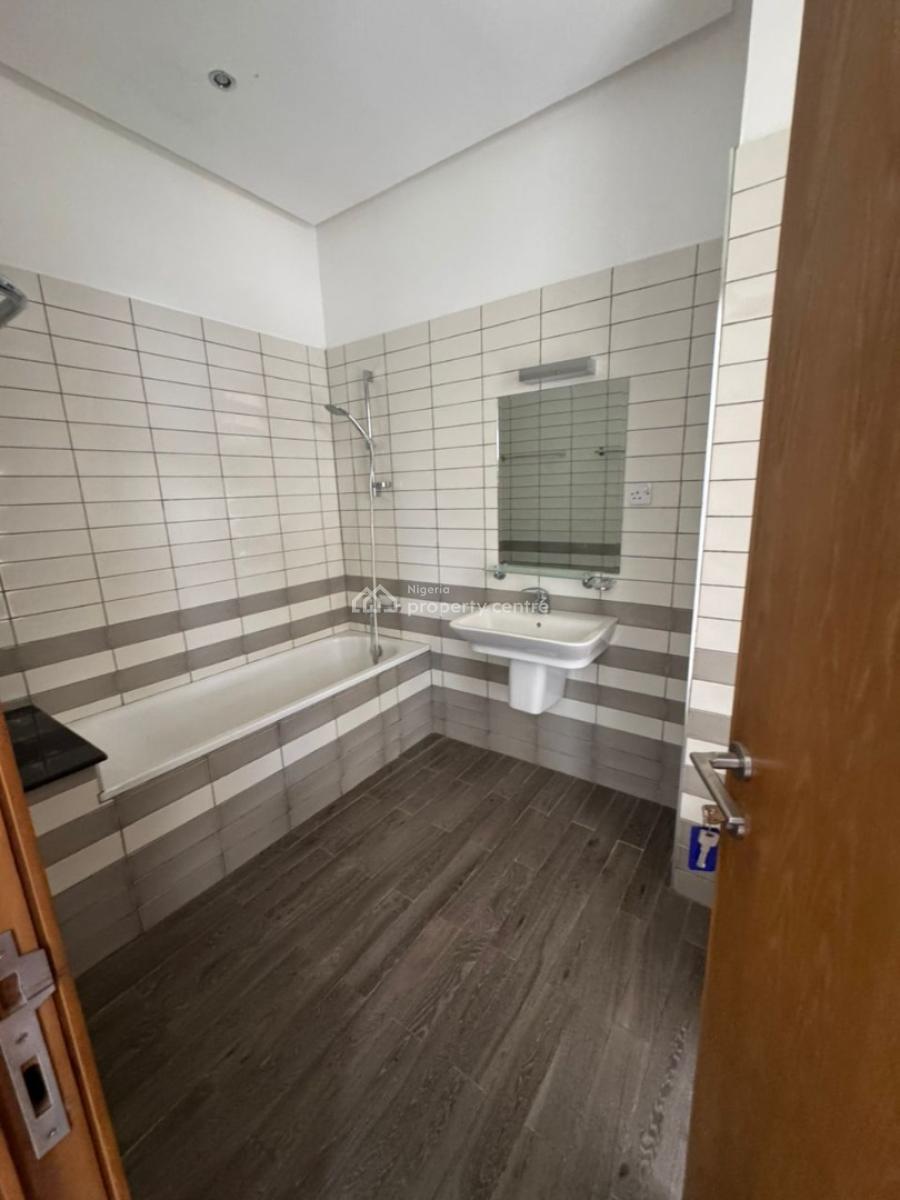 Spacious 3 Bedroom Flat with a Bq Located in Banana Island, Residential Area, Banana Island, Ikoyi, Lagos, Flat / Apartment for Rent