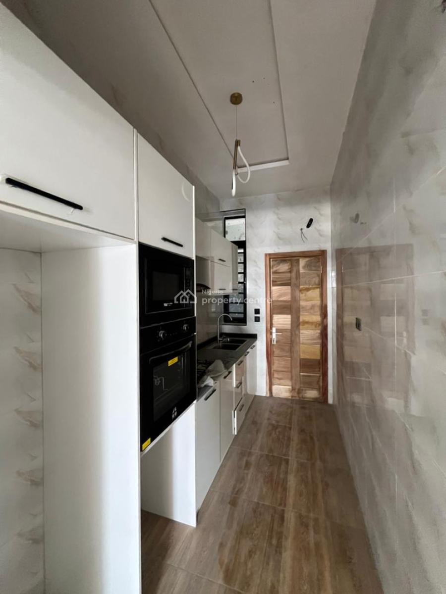 Luxury 3bedroom, Chevron, Lekki, Lagos, Terraced Duplex for Sale