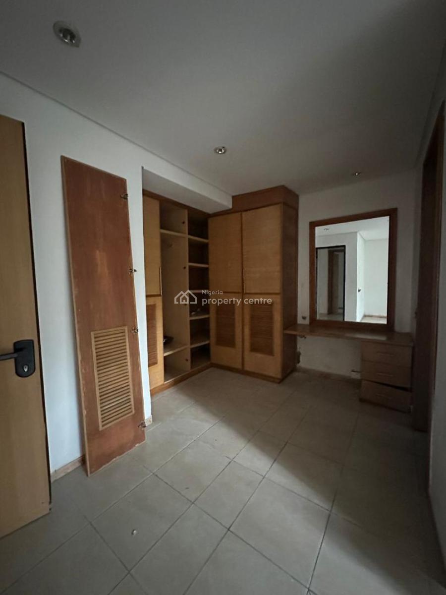 Amazing 2 Bedroom Ground Floor Flat in The Premium Residential Zone, Banana Island, Ikoyi, Lagos, Flat / Apartment for Rent