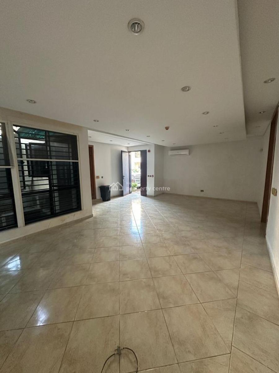 Amazing 2 Bedroom Ground Floor Flat in The Premium Residential Zone, Banana Island, Ikoyi, Lagos, Flat / Apartment for Rent