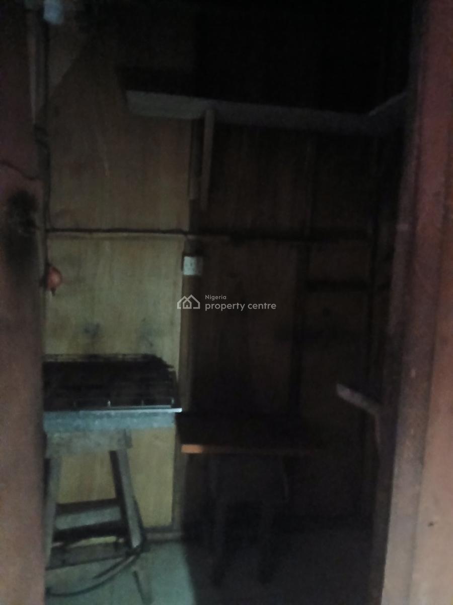 Decent Spacious Self Contain, Yaba, Lagos, Self Contain (single Rooms) for Rent
