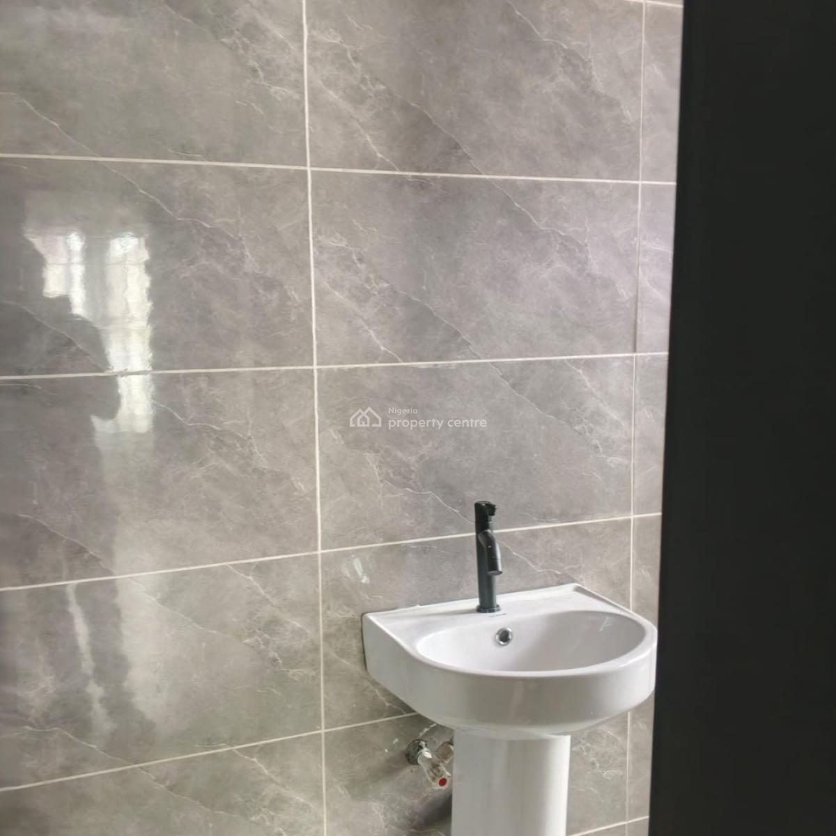 Semi Direct, Serviced 2 Bedroom Flat, Ologolo, Lekki, Lagos, Flat / Apartment for Rent