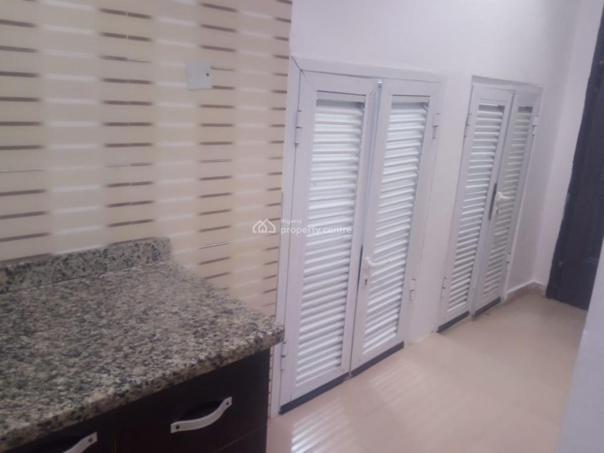 Semi Direct Spacious 3 Bedroom Flat, Ologolo, Lekki, Lagos, Flat / Apartment for Rent