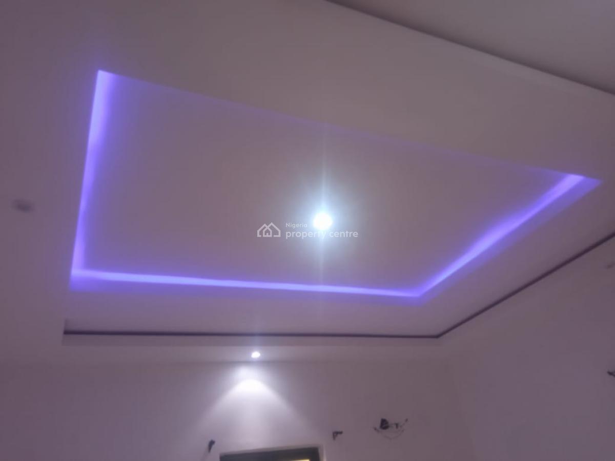 Semi Direct Spacious 3 Bedroom Flat, Ologolo, Lekki, Lagos, Flat / Apartment for Rent