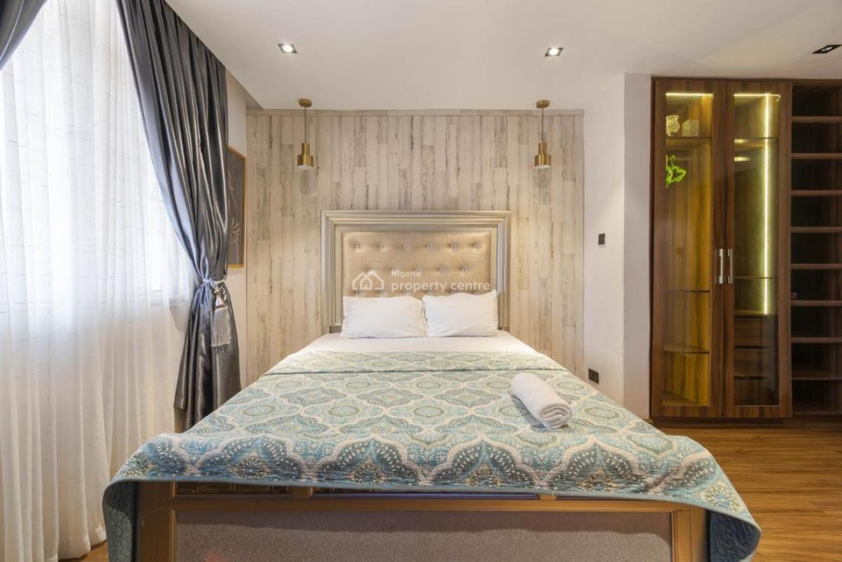 Luxury 3 Bedrooms Waterfront Apartment with Pool, Ps5 and Other Great Amenities, Lekki Phase 1, Lekki, Lagos, Flat / Apartment Short Let