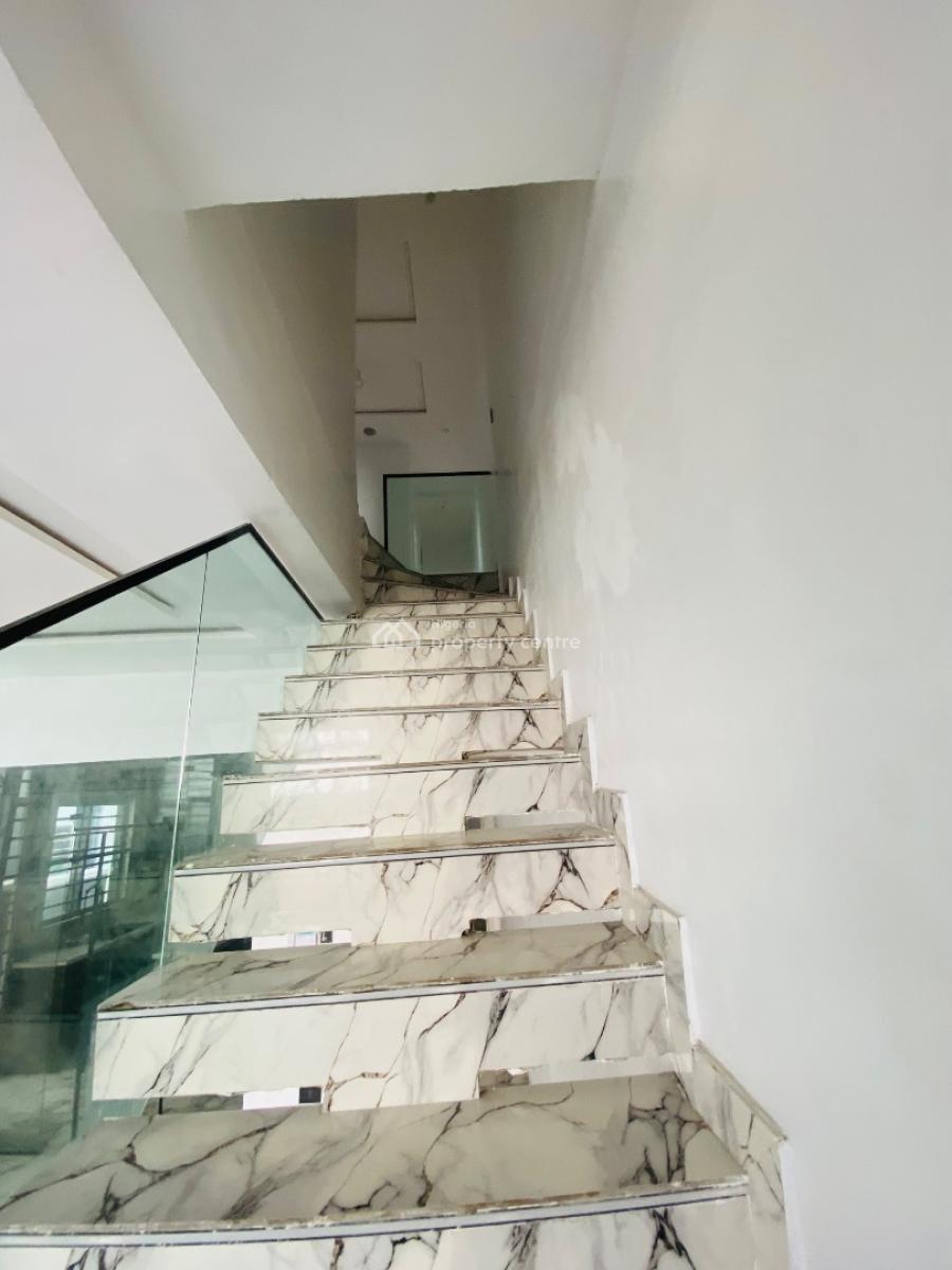 4bedroom Semi-detached with a Bq, Ikota, Lekki, Lagos, Semi-detached Duplex for Sale