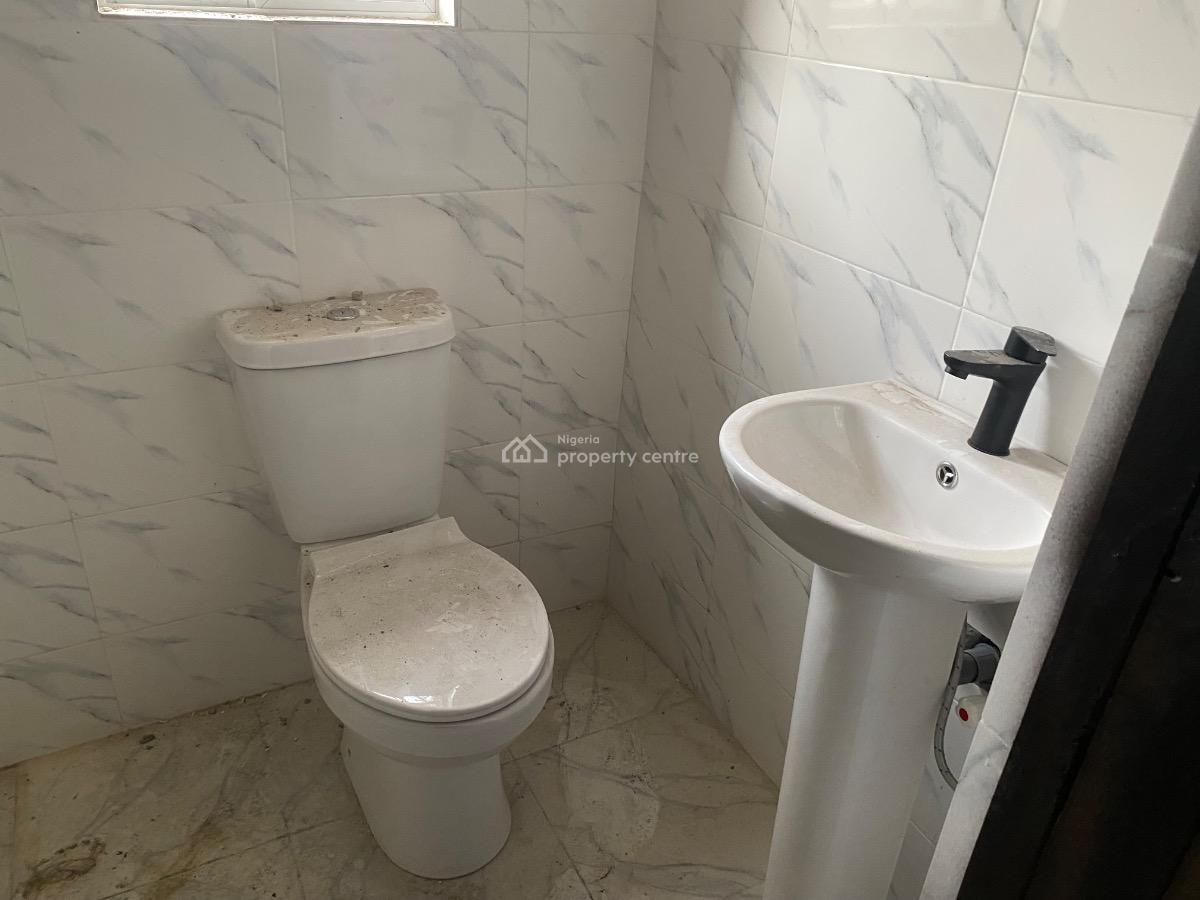 Luxury 2bedrooms Flat, Around Nnpc, Badore, Ajah, Lagos, Flat / Apartment for Rent