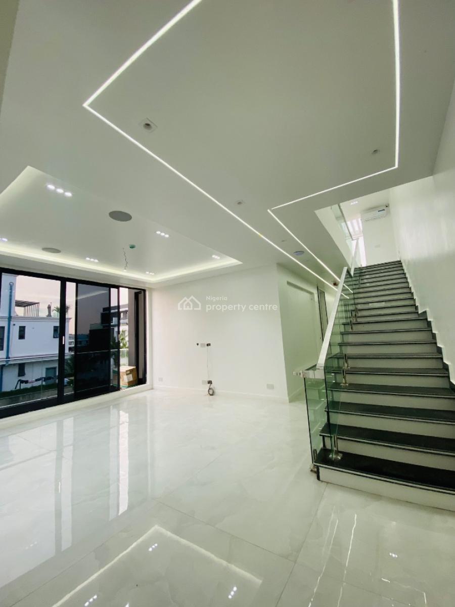 Contemporary 5 Bedroom Penthouse Duplex with Swimming Pool and Bq, Cowrie Creek, Ikate, Lekki, Lagos, Semi-detached Duplex for Sale