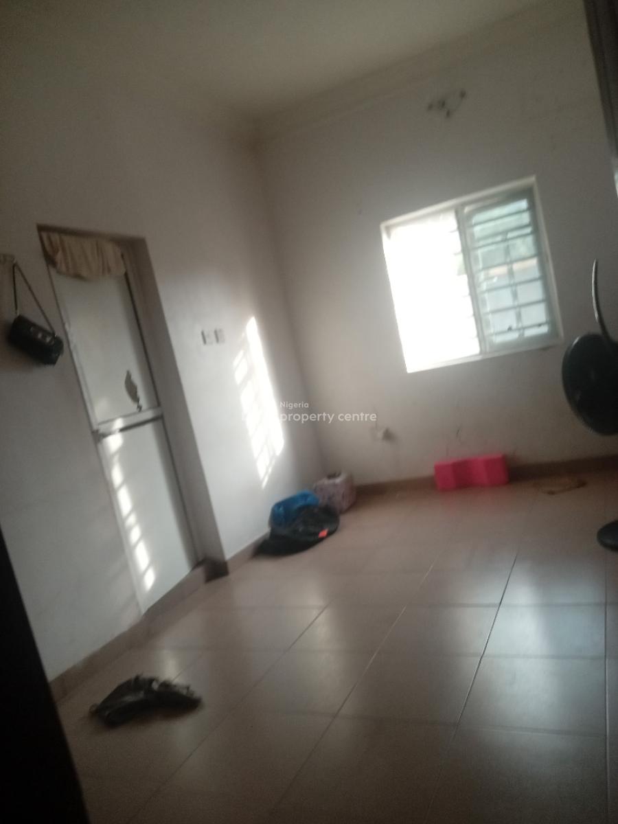 Fantastic Spacious 2 Bedroom Flat, Ldown Estate Okkera  Area Addo Road, Lekki, Lagos, Flat / Apartment for Rent