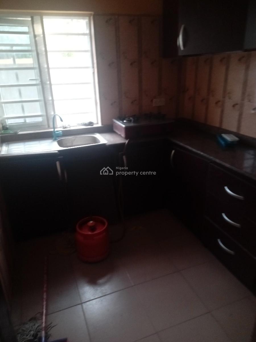 Fantastic Spacious 2 Bedroom Flat, Ldown Estate Okkera  Area Addo Road, Lekki, Lagos, Flat / Apartment for Rent