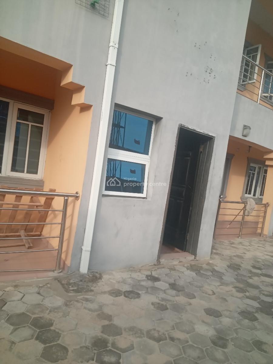Fantastic Spacious 2 Bedroom Flat, Ldown Estate Okkera  Area Addo Road, Lekki, Lagos, Flat / Apartment for Rent