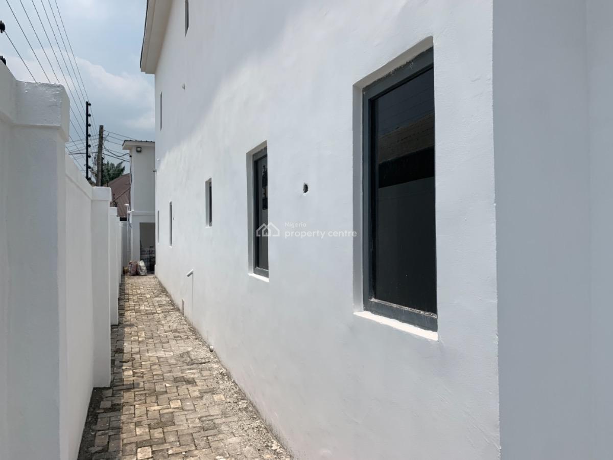 a Contemporary Designed and Well Finished 5 Bedroom Detached House, Eneka Link Road By Shell Cooperative, Port Harcourt, Rivers, Detached Duplex for Rent