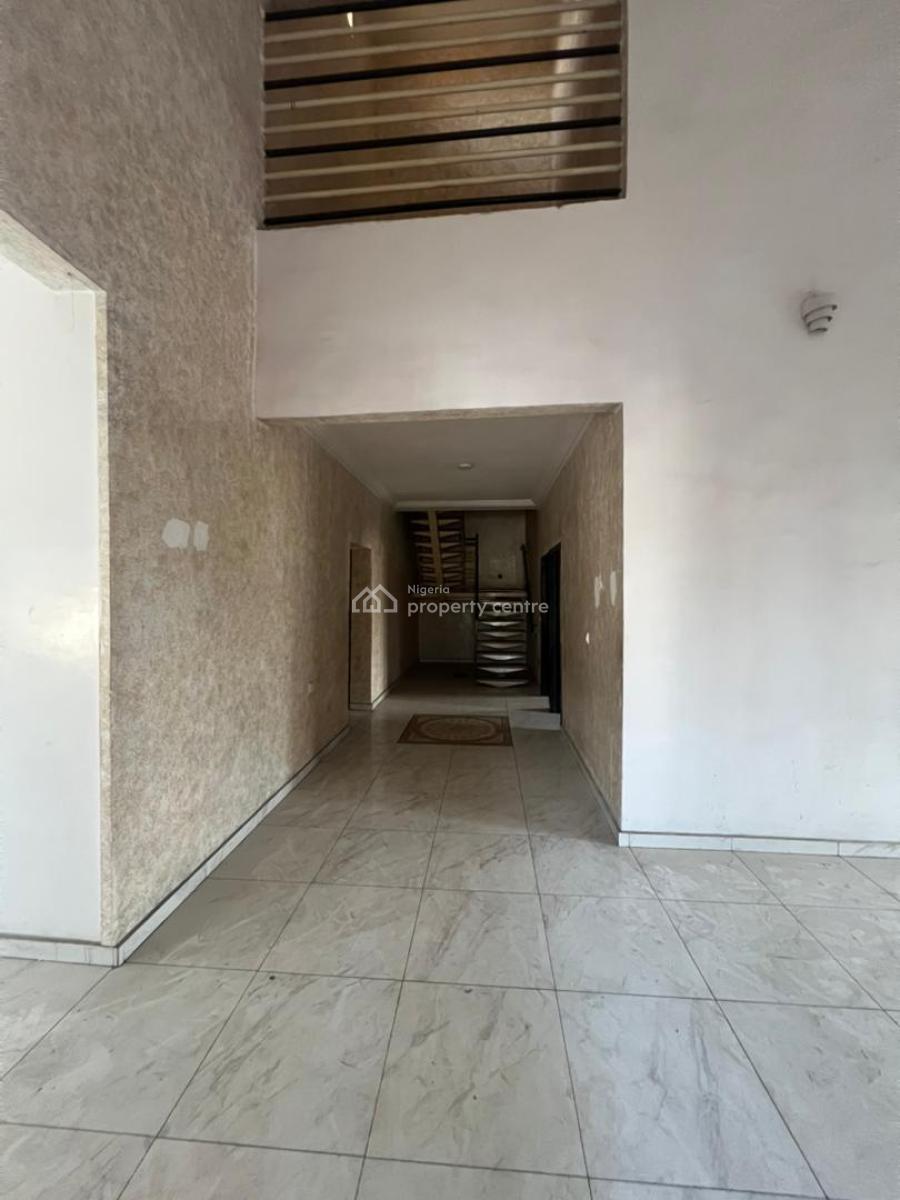 Spacious and Comfortable Four Bedroom Terrace Duplex, Osapa, Lekki, Lagos, Terraced Duplex for Rent