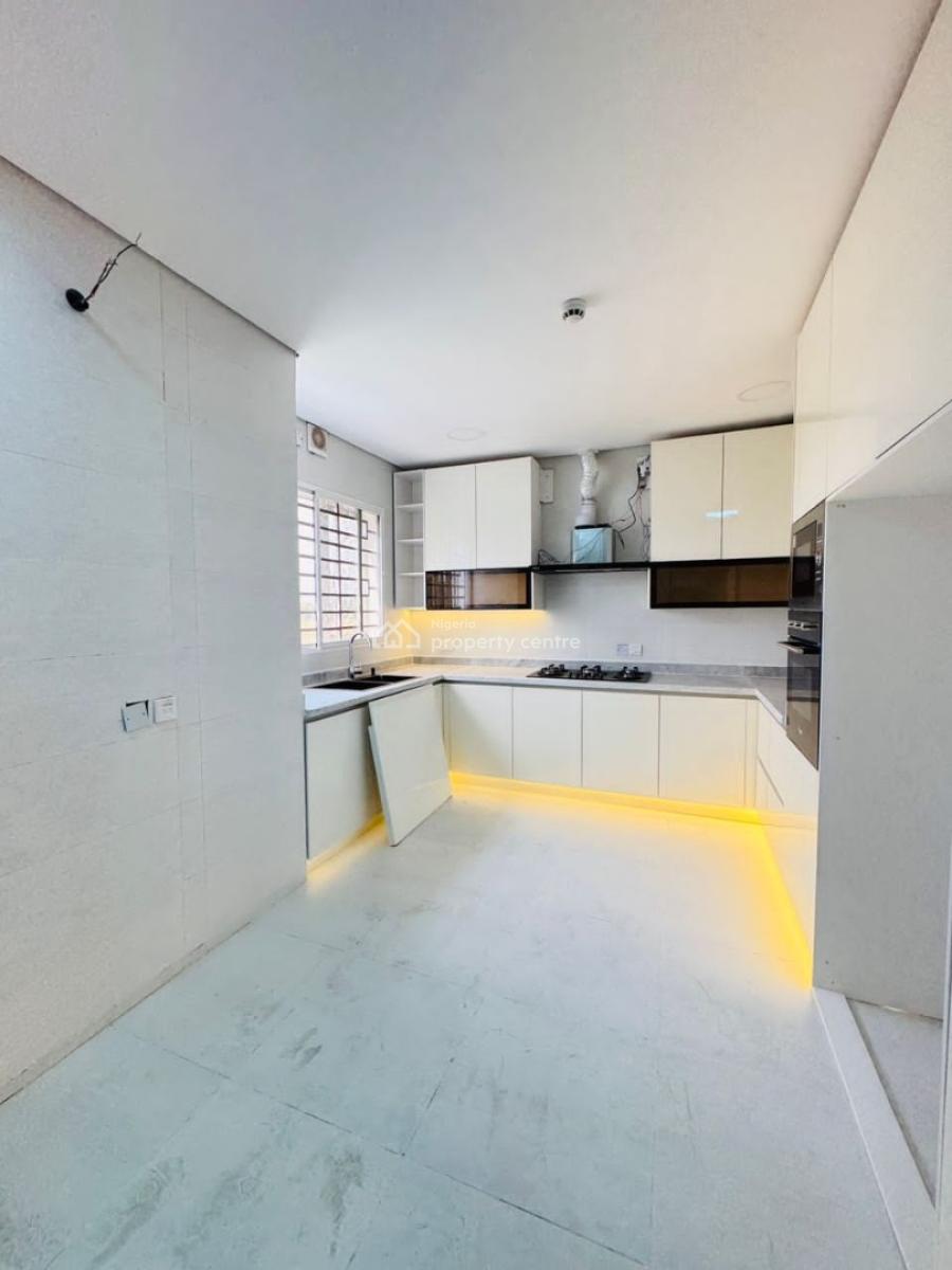 Luxury Four Bedroom Semi Detached House with Excellent Facility, Twin Lake Chevron Lekki, Lekki, Lagos, Semi-detached Duplex for Rent