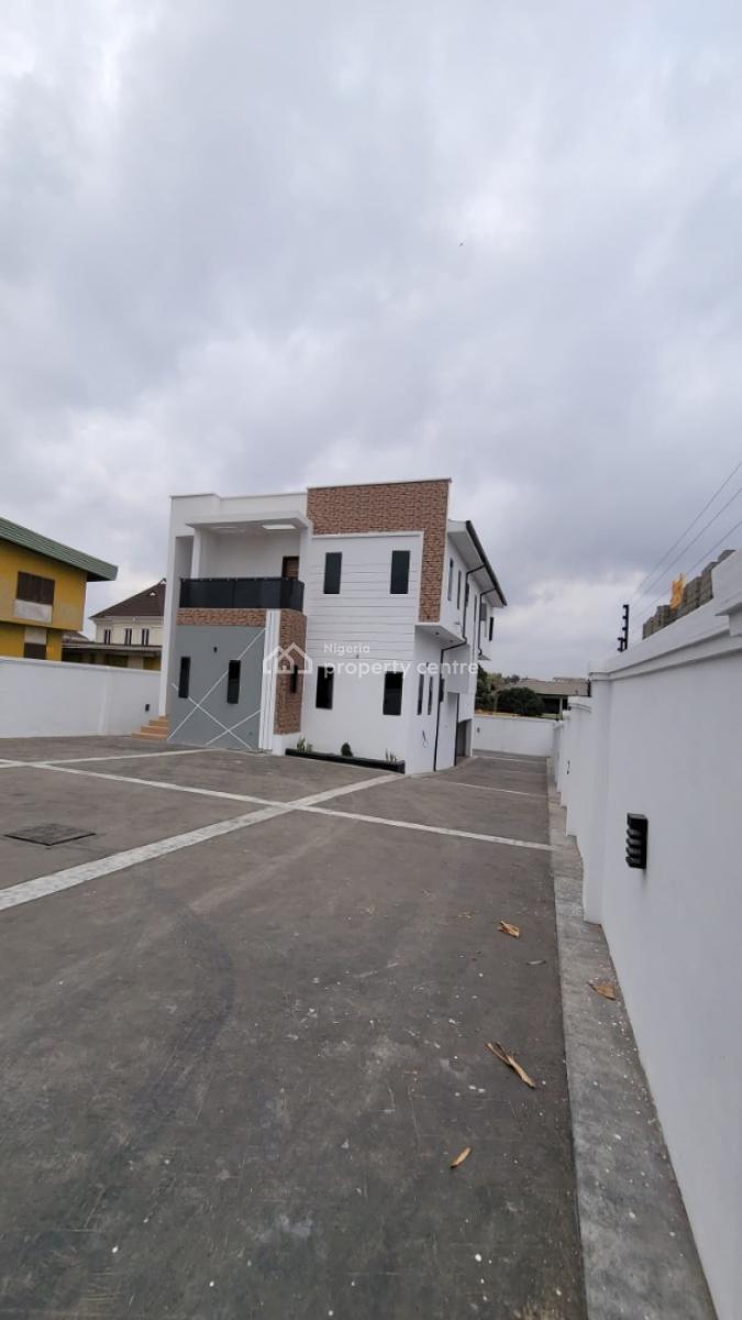 a Well-finished 4-bedroom Fully Detached Duplex with a Basement Garage, Palm Garden Estate, Oluyole Estate, Ibadan, Oyo, Detached Duplex for Sale