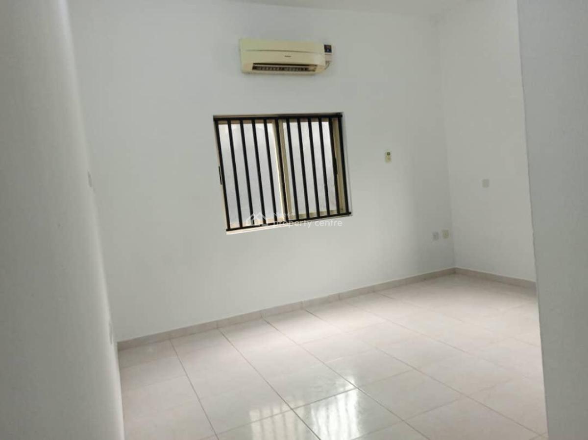 Luxury 3 Bedroom Apartment  with a Room Bq (1st Floor), Lekki Phase 1, Lekki, Lagos, Flat / Apartment for Rent