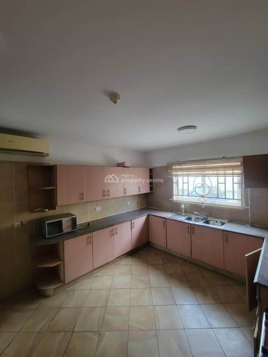 Spacious 3-bedroom Flat with Bq, Elevator and Swimming Pool, Oniru, Victoria Island (vi), Lagos, Flat / Apartment for Sale