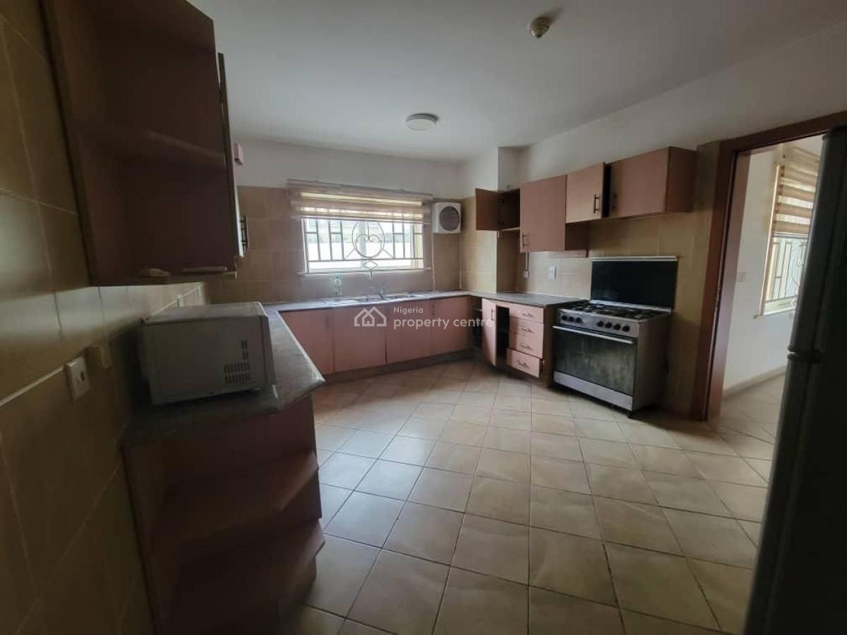 Spacious 3-bedroom Flat with Bq, Elevator and Swimming Pool, Oniru, Victoria Island (vi), Lagos, Flat / Apartment for Sale